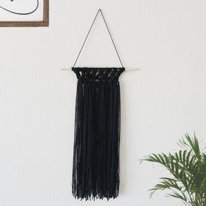 Yarn wall hanging